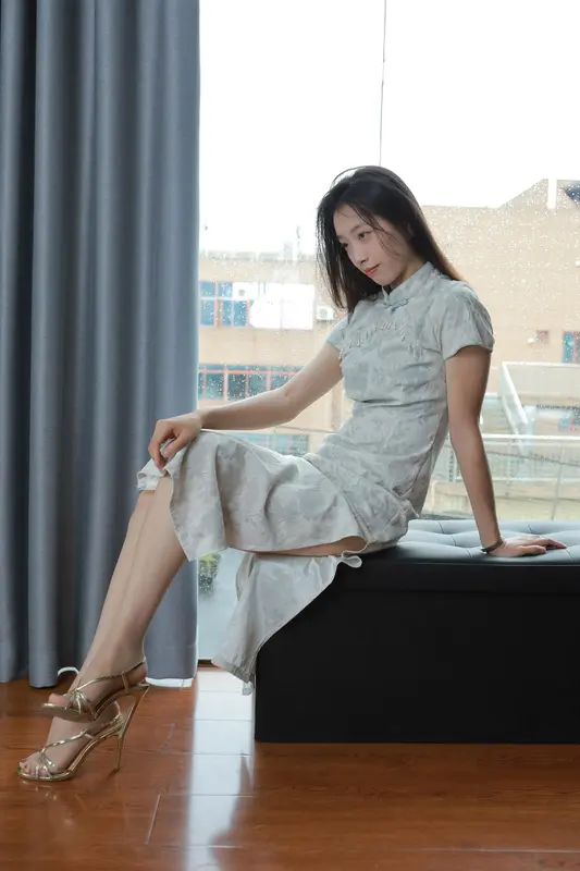 2024.06.27 丝享家 1779 小九《长腿旗袍》 - IESS